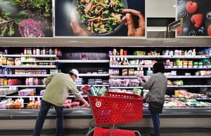 US Inflation Ticks Higher as Trump Renews Attacks on Fed Chair