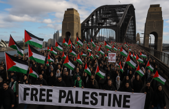 Pro-Palestinian demonstrators are set to hold their first-ever march across the Sydney Harbour Bridge.